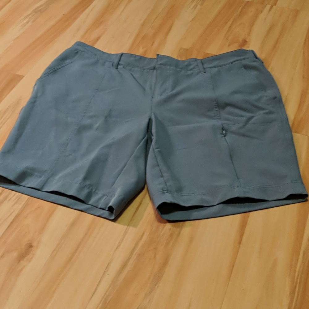 32 Cool Gray Women's Cargo Shorts